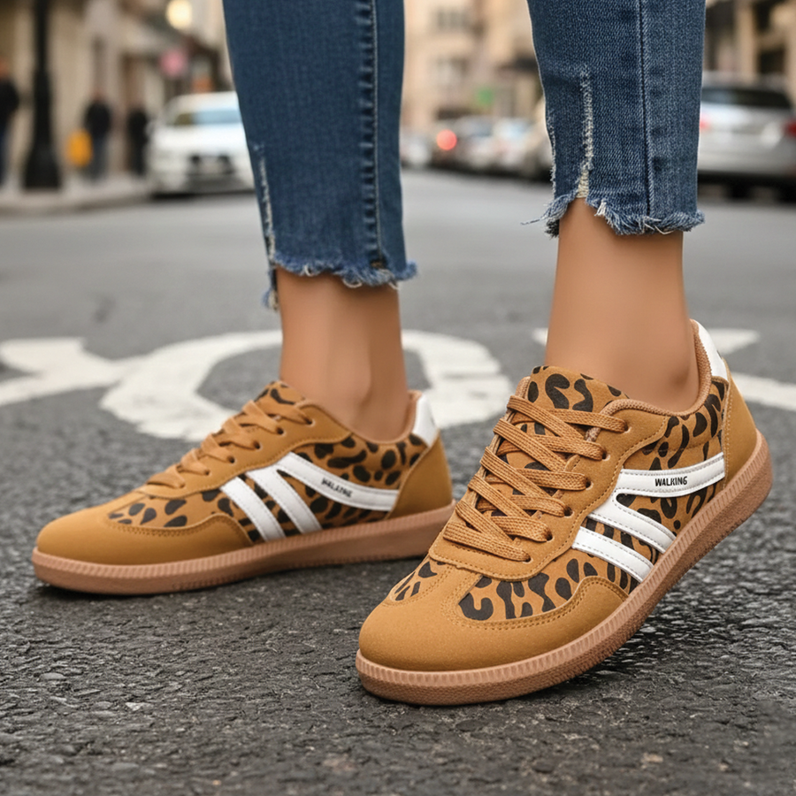 Aubrey - Low-Top Lace Sneakers