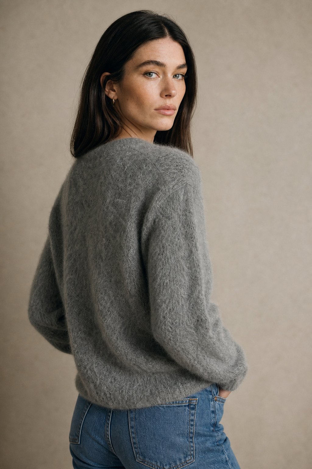 Aurelia – Oversized Cashmere Cardigan